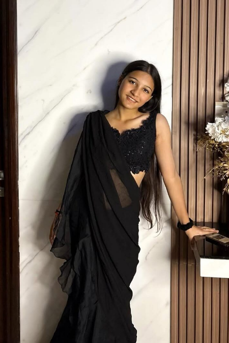 Ridhi Mehra Gravitas saree set