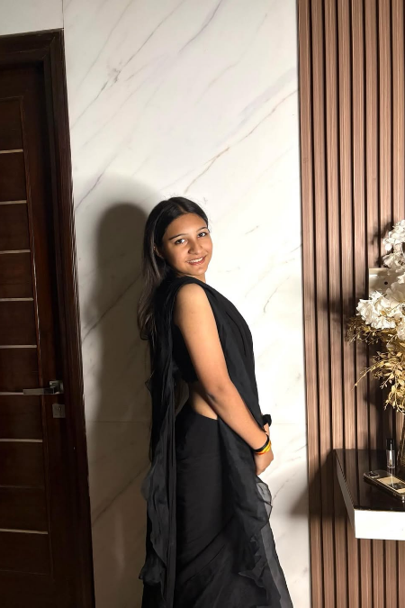 Ridhi Mehra Gravitas saree set - Image 2