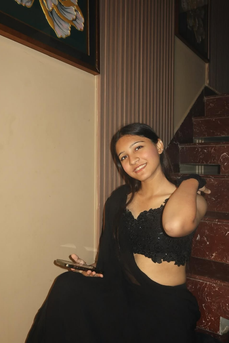 Ridhi Mehra Gravitas saree set - Image 3