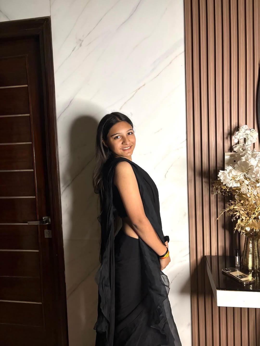 Ridhi Mehra Gravitas saree set - Image 2